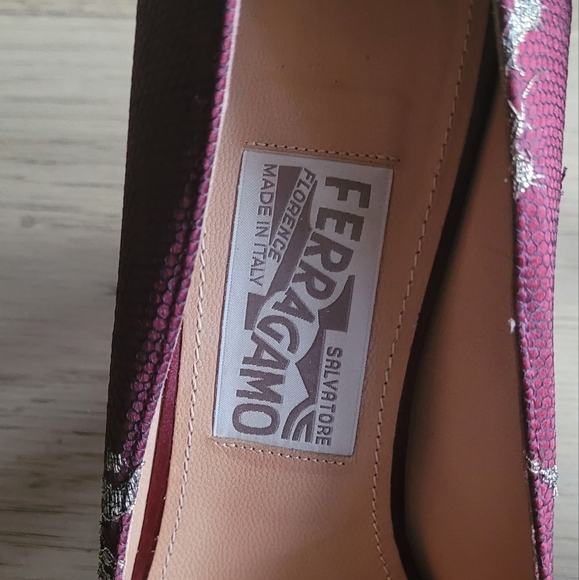 Salvatore Ferragamo Peep-toe Satin Pumps - Picture 4 of 8